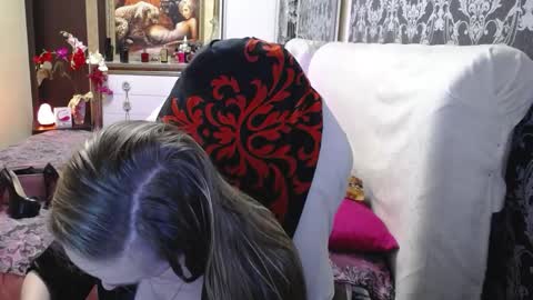 UrSecretTreasure88 online show from April 27, 1:08 pm