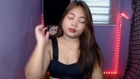 Snapshot of ursexy_ash chatting on January 5, 11:33 pm ash online show from January 5, 11:33 pm