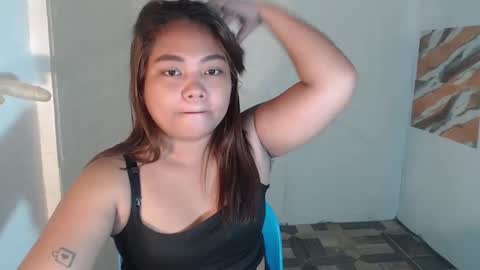 Snapshot of ursexy_ash chatting on February 12, 11:07 am ash online show from February 12, 11:07 am
