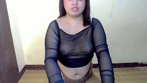 maxie online show from May 23, 8:01 am