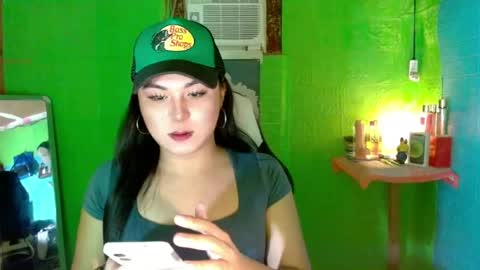 YOURGIRLCAMILLA online show from April 4, 5:56 pm