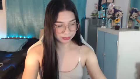 Ashley Kate Mateo Gray online show from March 25, 11:02 am