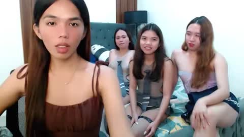 usweetcummer_kiana online show from October 2, 3:28 pm