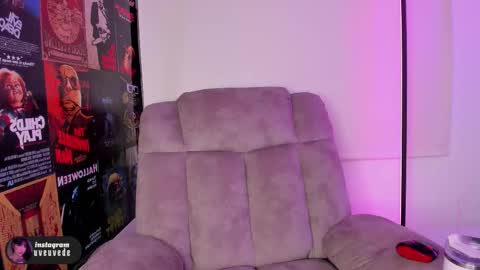 Val help me get 100 thumbs up 3 online show from October 14, 4:59 am