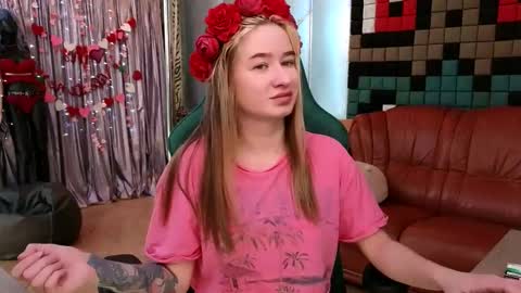 Leila online show from February 11, 9:38 pm