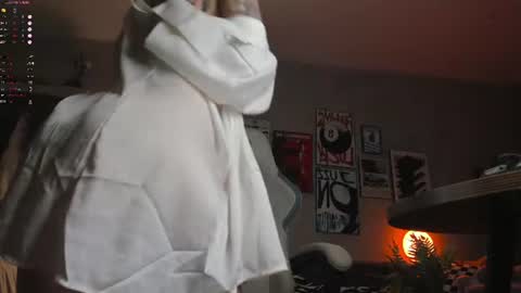 Eva online show from July 2, 5:52 pm