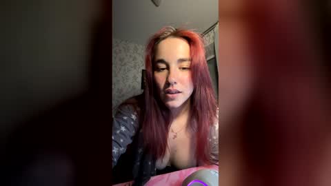 uwumrr online show from May 26, 6:40 pm