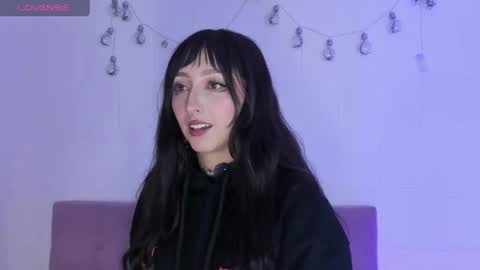 v1cky_ online show from May 26, 1:16 am