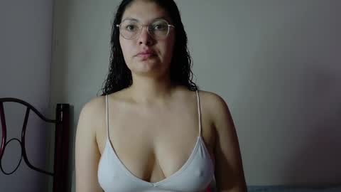 Vainilla online show from May 24, 2:10 am
