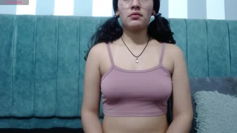 Vainilla online show from December 14, 2:33 am
