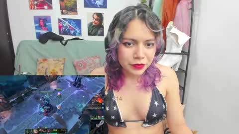 Vaiolet1314 online show from May 23, 3:27 am
