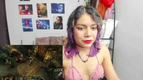 Vaiolet1314 online show from May 27, 6:43 am
