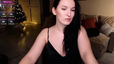 Snapshot of val_manson chatting on December 19, 8:55 pm Val online show from December 19, 8:55 pm