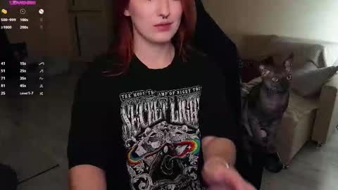 Snapshot of val_manson chatting on October 2, 7:19 pm Val online show from October 2, 7:19 pm