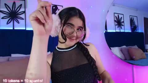 Tifanny  online show from October 14, 8:11 pm