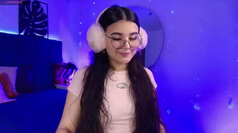 Tifanny  online show from December 16, 8:04 pm