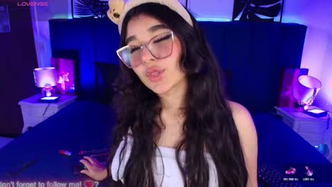 Tifanny  online show from December 17, 8:13 pm