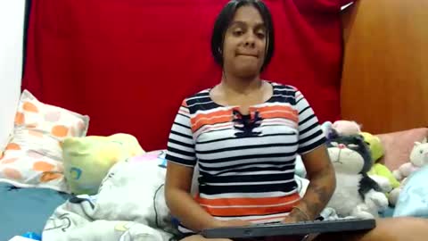 valen_oficial online show from November 7, 11:20 pm