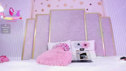 Valen  online show from May 9, 7:38 pm