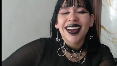 valen_ross7 online show from May 11, 9:22 am