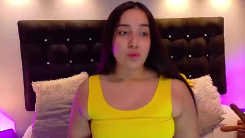 Valen Scott online show from December 31, 1:19 pm