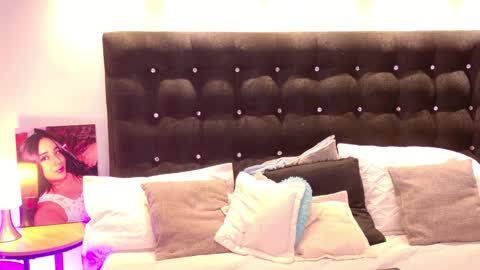 Valen Scott online show from April 22, 12:24 pm