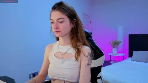 Nora online show from June 25, 11:23 am