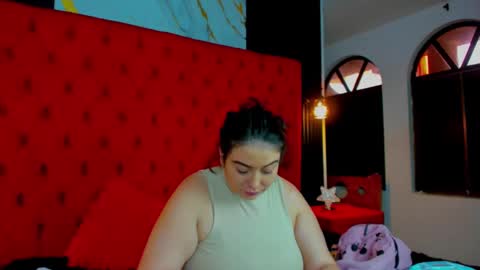 Snapshot of valentina_coba11 chatting on September 17, 8:18 pm Valentina online show from September 17, 8:18 pm