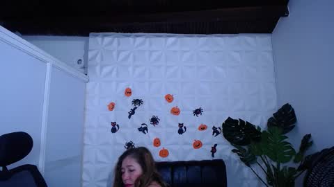 Valentina  online show from October 9, 3:21 am