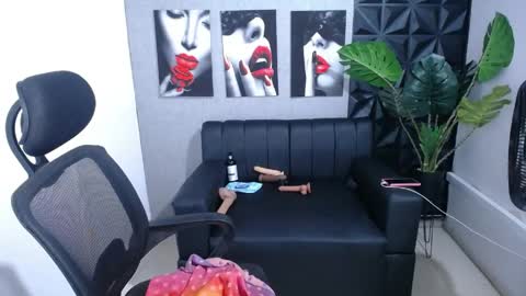 Valentina  online show from May 11, 10:40 pm