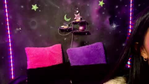 valentinarojass_ online show from May 20, 6:38 pm