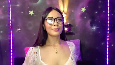 valentinarojass_ online show from May 27, 6:38 pm
