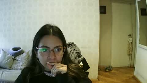 valentinaseleni24 online show from May 26, 3:44 pm