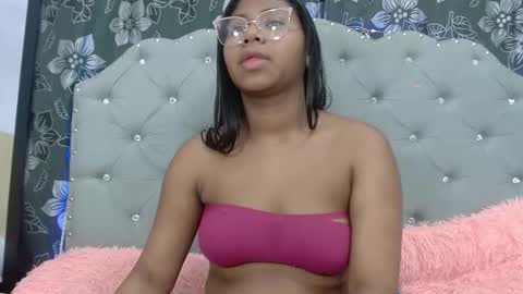 valentina vega online show from February 4, 6:49 am