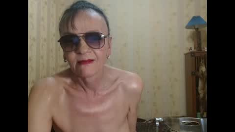 valentijm online show from April 9, 8:25 pm