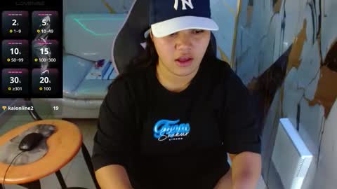 valeri_harpers4 online show from May 25, 1:32 pm