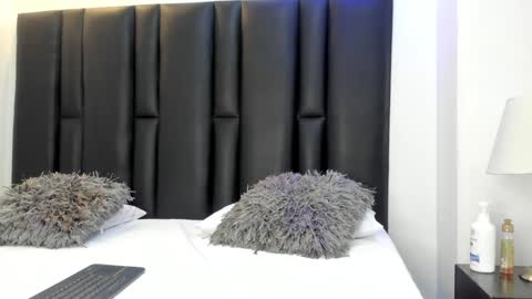 valeri_tafur online show from December 13, 11:13 am