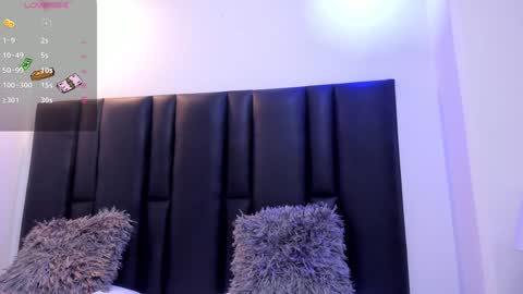 valeri_tafur online show from December 17, 10:55 am