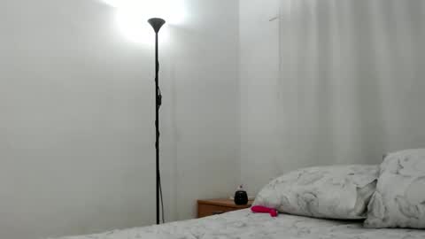 Snapshot of valeria__rosse chatting on October 21, 7:12 am   online show from October 21, 7:12 am