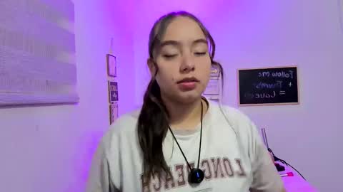 valeria online show from May 15, 5:33 am