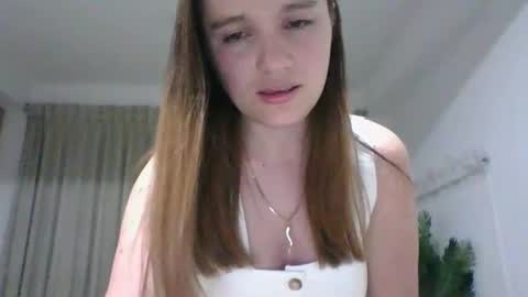 valeriafrannco online show from November 2, 6:06 am