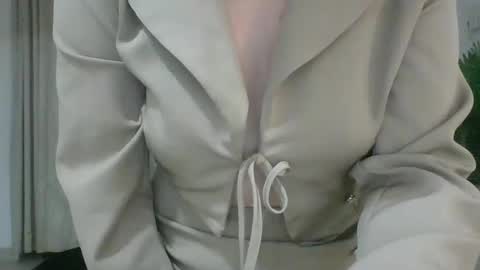 valeriafrannco online show from October 1, 4:28 am