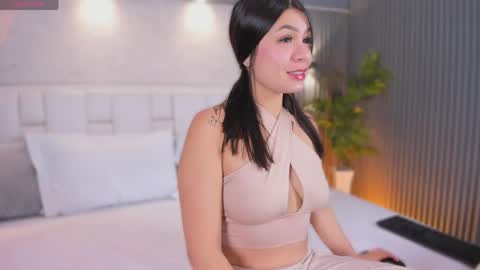 ValeriaGarciax online show from May 19, 12:01 pm
