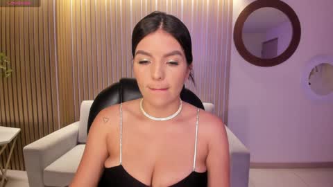 Snapshot of valeriaroldanx chatting on January 22, 3:09 am Valeria online show from January 22, 3:09 am