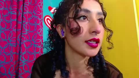 Snapshot of valerie_mase chatting on February 26, 4:49 pm vale online show from February 26, 4:49 pm