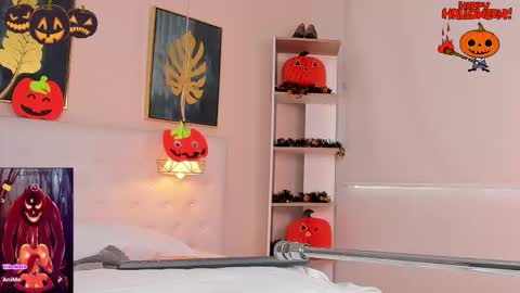 Snapshot of valeriee_lya chatting on October 8, 8:35 pm Valerie online show from October 8, 8:35 pm