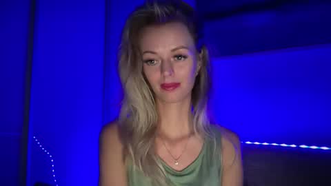 Valerie  online show from January 13, 9:08 pm