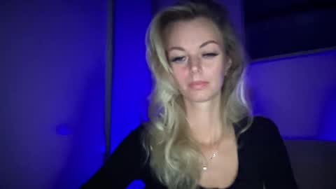 Snapshot of valerieluvsugar chatting on September 24, 7:40 am Valerie online show from September 24, 7:40 am