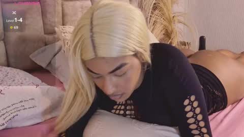 valerigallardo online show from November 12, 5:16 am