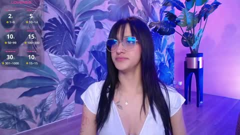 valery_blush online show from May 11, 4:25 am